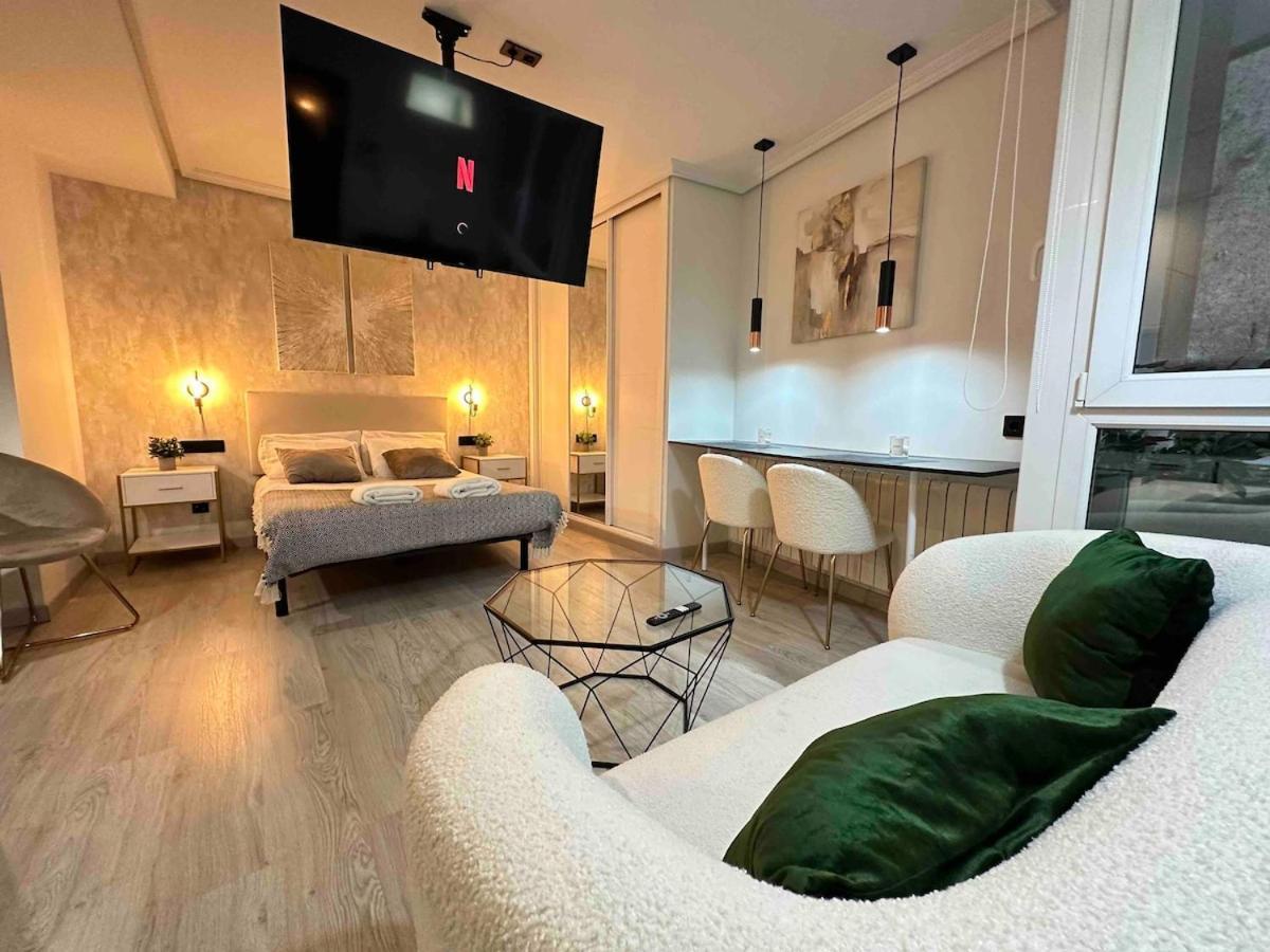 Apartment Amazing Suite, Center