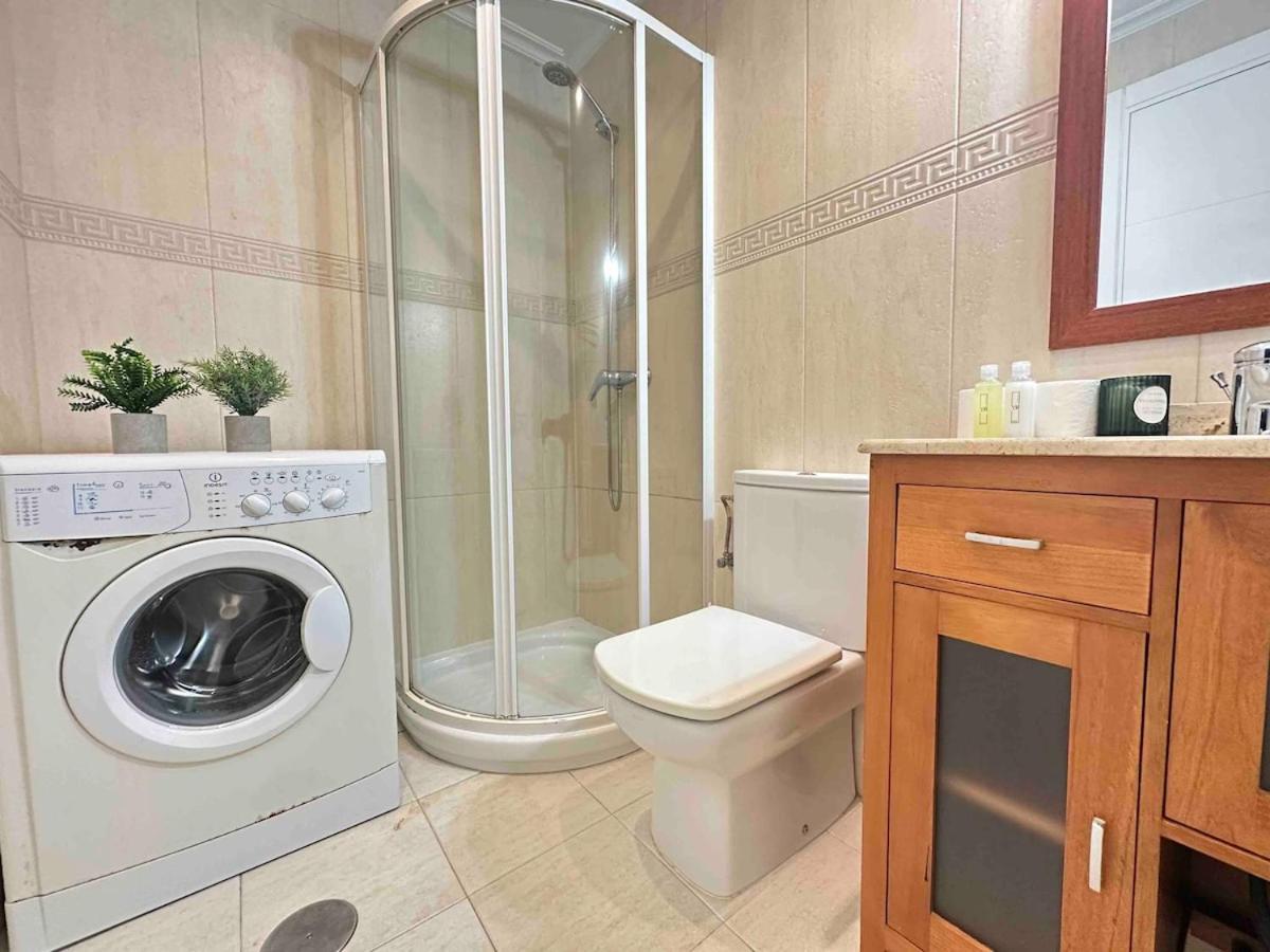 Amazing Suite, Center